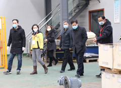 戰(zhàn)疫情，緩開業(yè)、穩(wěn)生產(chǎn)